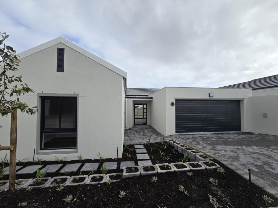 To Let 3 Bedroom Property for Rent in Haasendal Western Cape